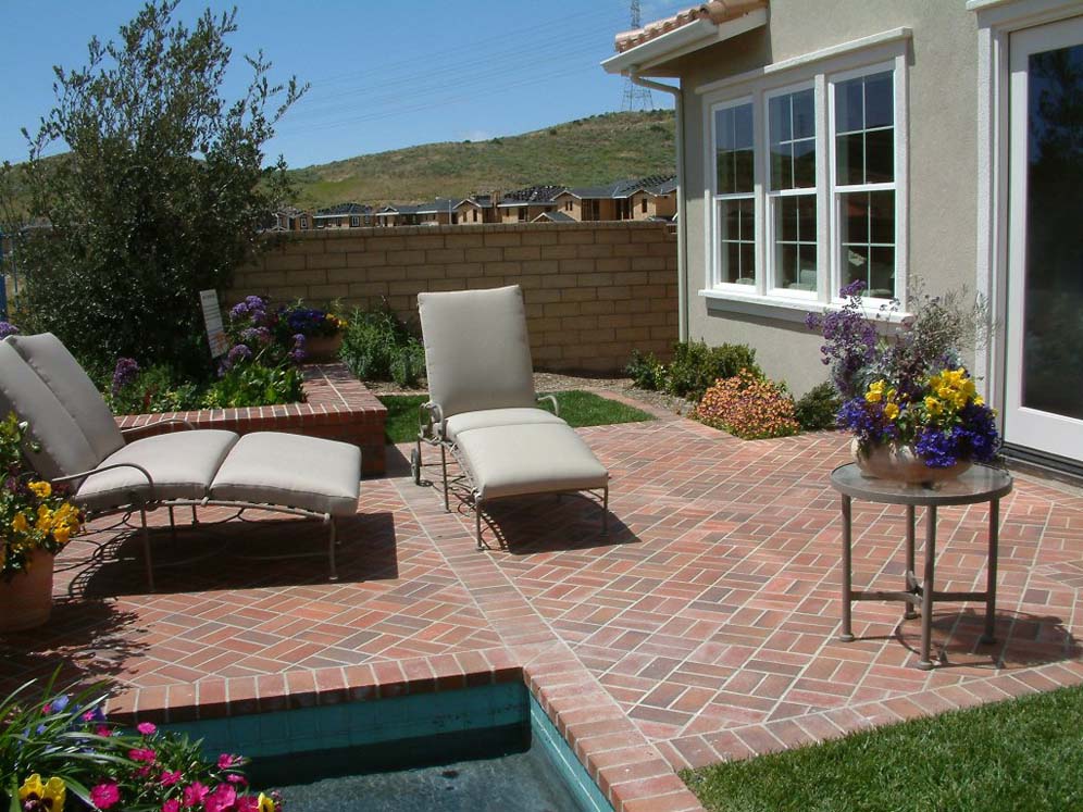 Townhouse Patio with Chairs