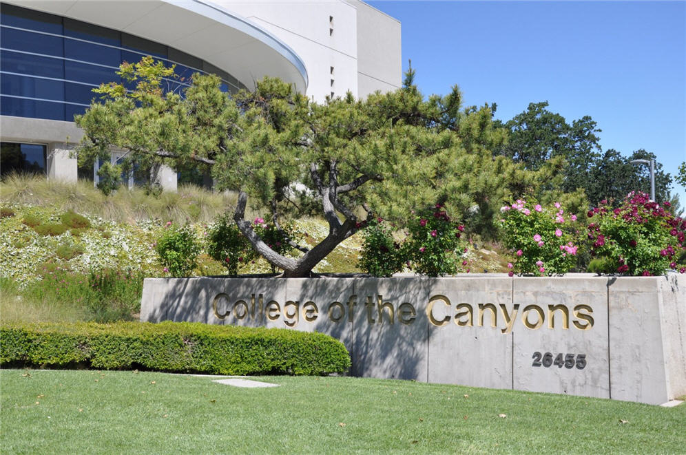 College of the Canyons